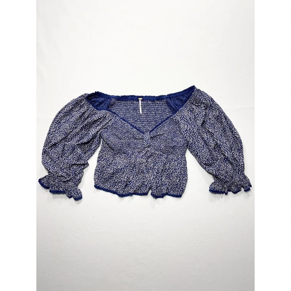 Free People Blouse Womens Large Blue Floral Off Shoulder Smocked Crop Top Boho - Picture 1 of 14